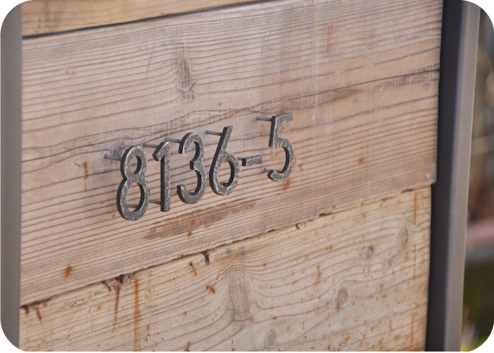 鉄文字表札 House Number コルメ（アイアンクラフトじんぱち ）